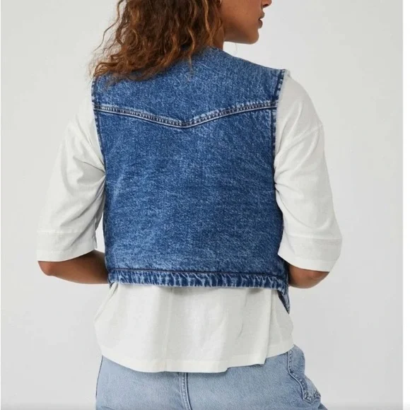 Free People/ We The Free Denim Vest With White Sherpa Lining Size XS - Picture 5 of 12
